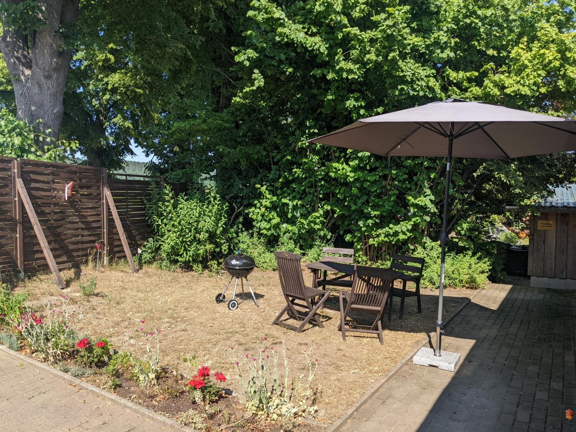 W5 - Urlaubsmagie - Wohnung Mit Grill, Terrasse & Pool Lichtenhain  Bagian luar foto