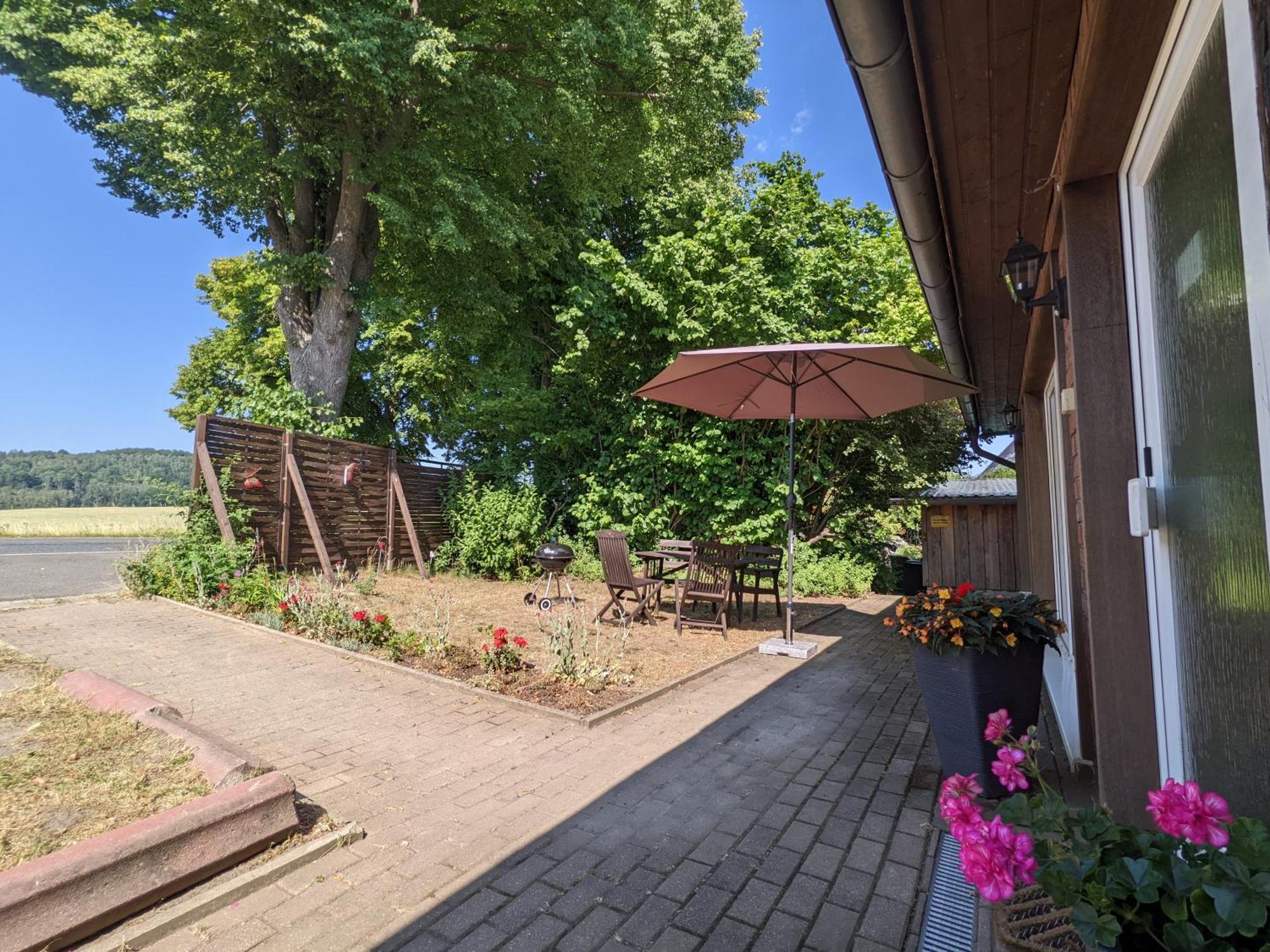 W5 - Urlaubsmagie - Wohnung Mit Grill, Terrasse & Pool Lichtenhain  Bagian luar foto