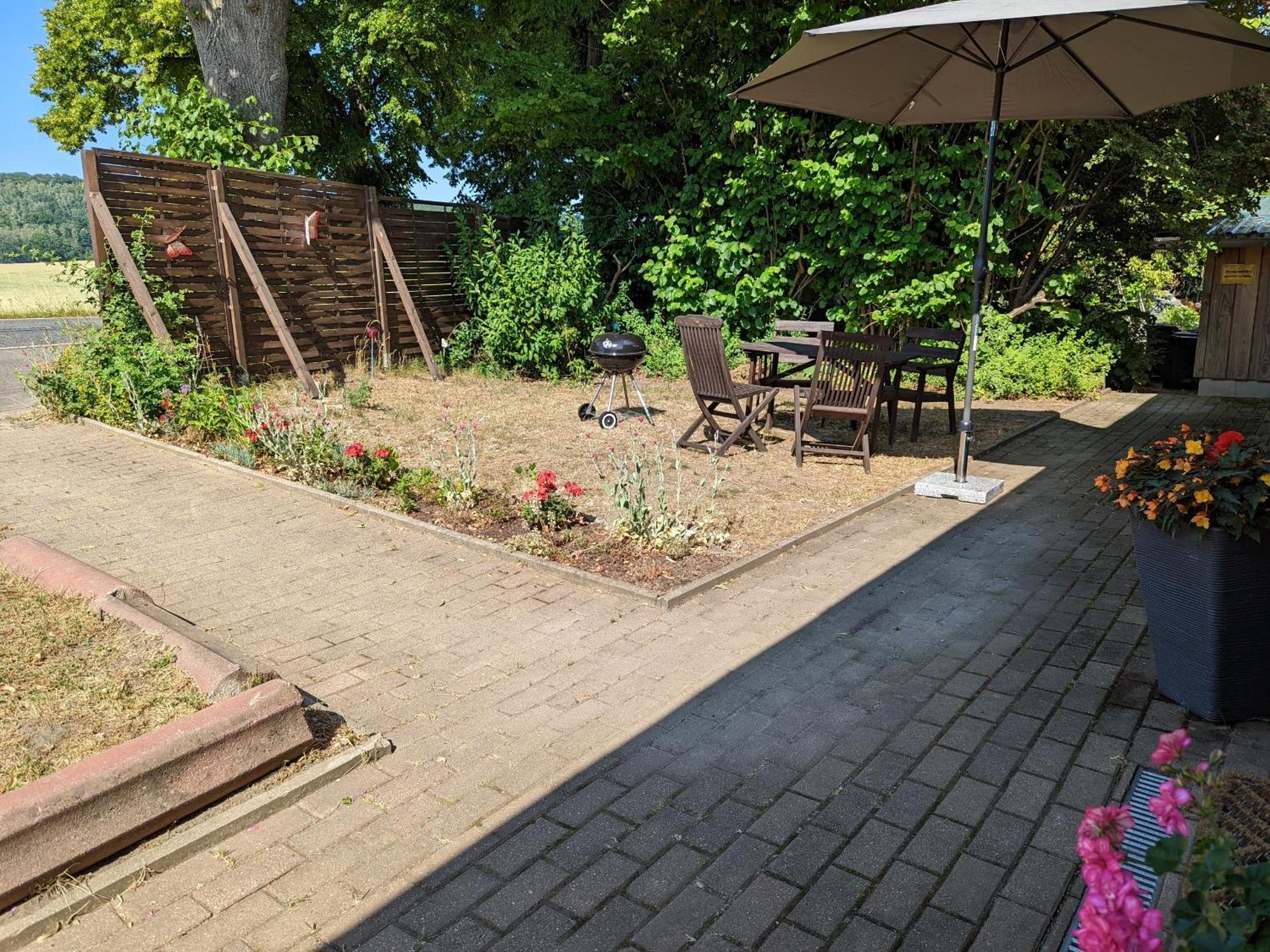 W5 - Urlaubsmagie - Wohnung Mit Grill, Terrasse & Pool Lichtenhain  Bagian luar foto
